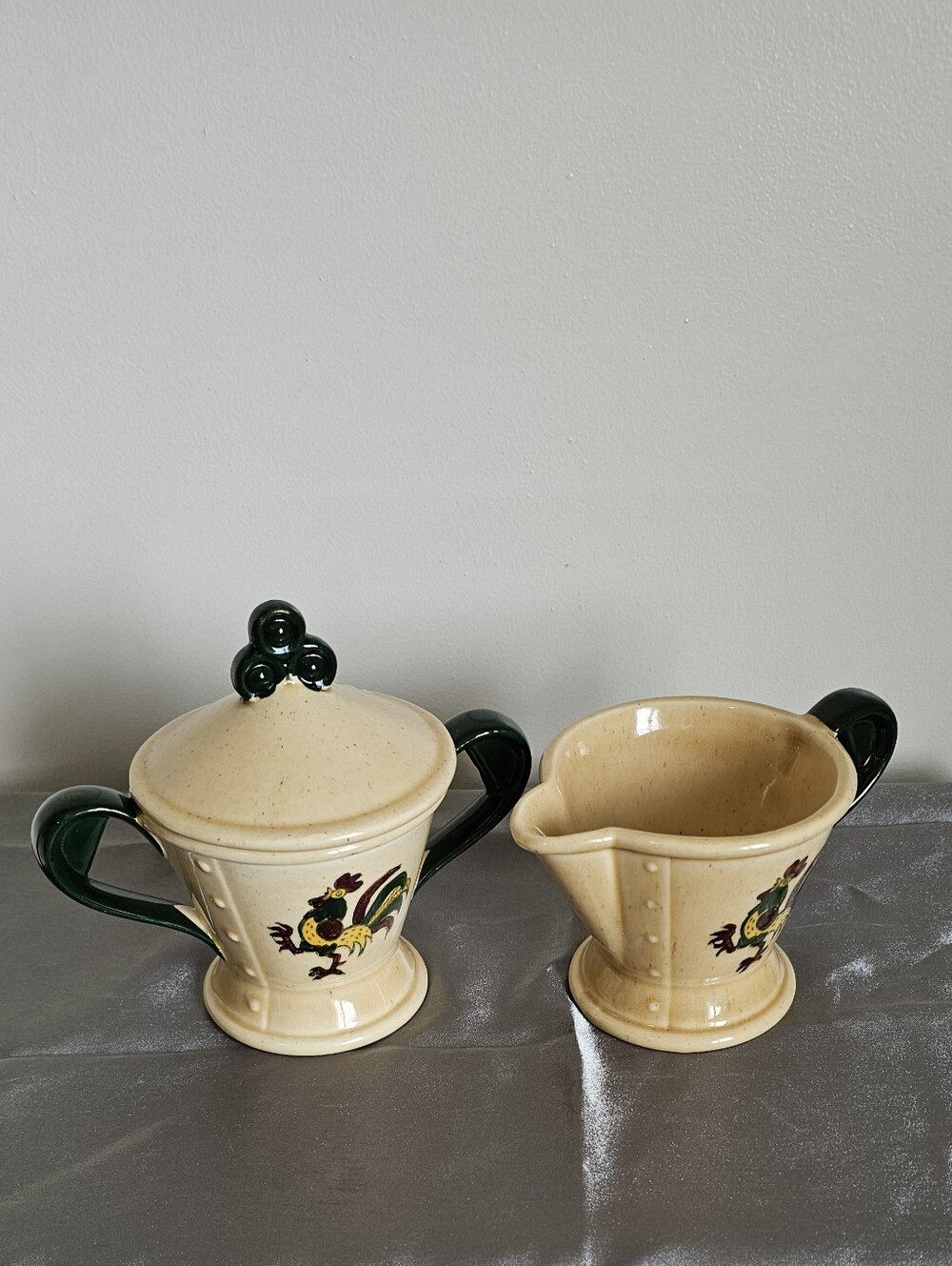 Metlox Poppytrail Green Rooster Creamer and Sugar Bowl with Lid Made in the USA